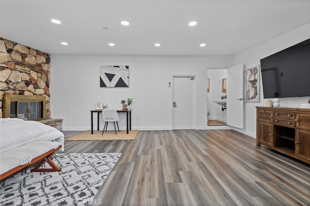 10072 Roselee Drive Property Photo 33