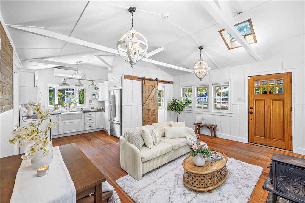 20402 Trabuco Oaks Drive Property Photo 2