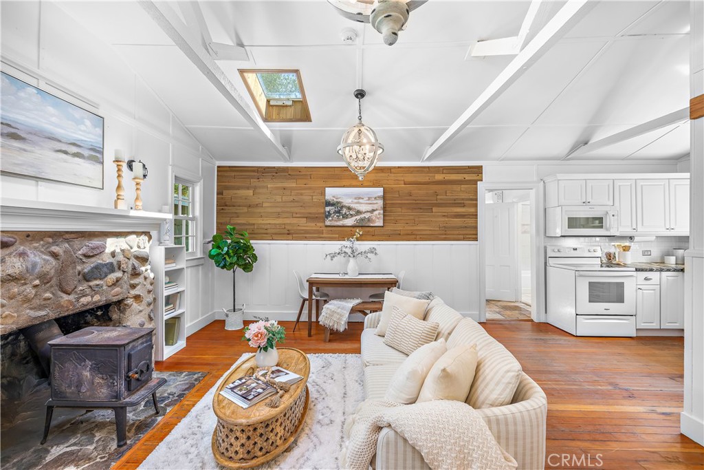 20402 Trabuco Oaks Drive Property Photo 14