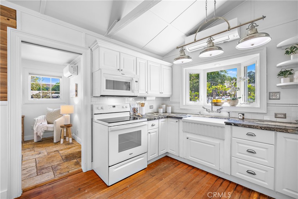 20402 Trabuco Oaks Drive Property Photo 20