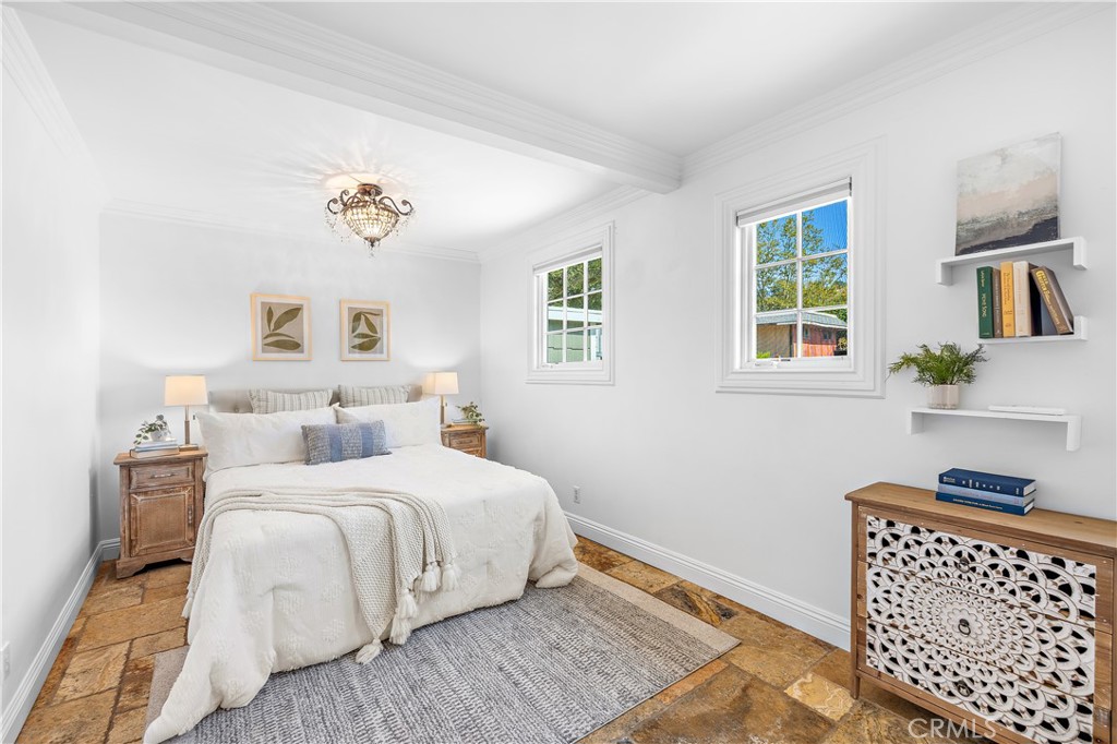 20402 Trabuco Oaks Drive Property Photo 22