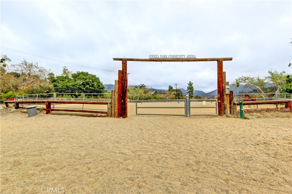 20402 Trabuco Oaks Drive Property Photo 53