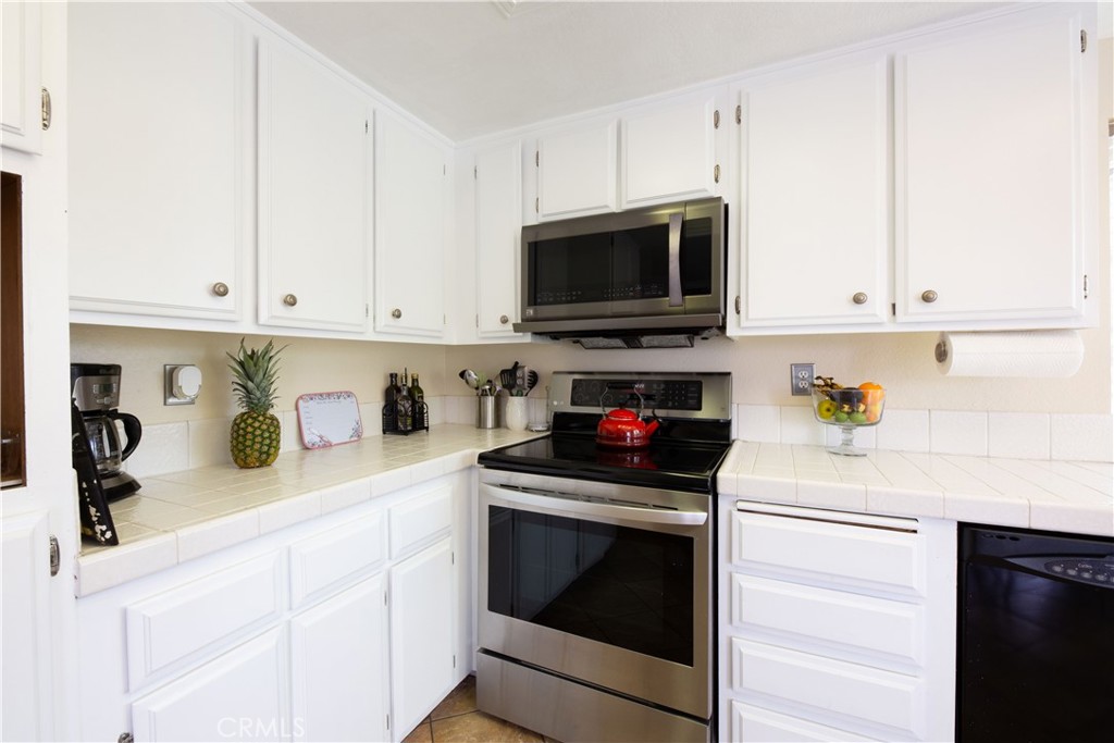 2583 Sandpebble Lane Property Photo 9
