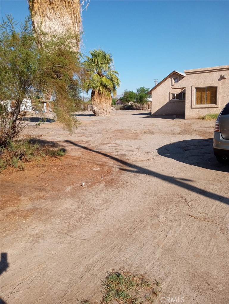 208 Race Street Property Photo 4