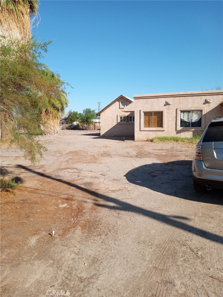 208 Race Street Property Photo 5
