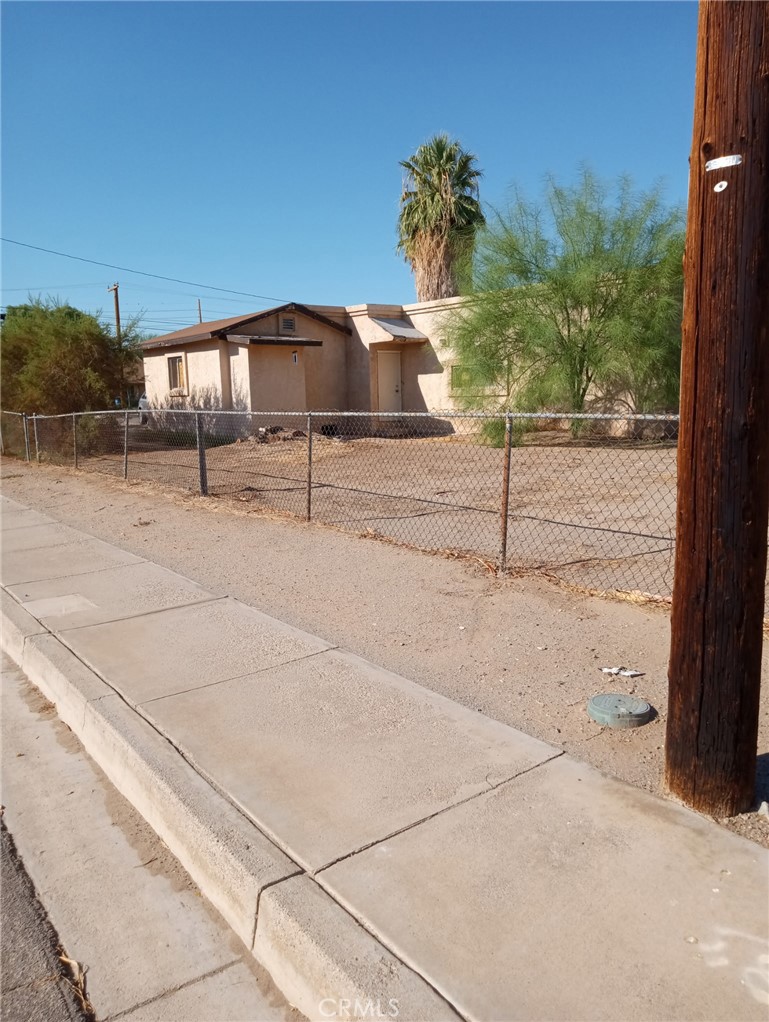 208 Race Street Property Photo 7
