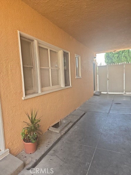 1222 E 10th Street Property Photo 14