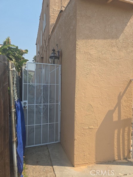 1222 E 10th Street Property Photo 25