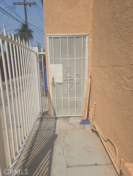 1222 E 10th Street Property Photo 33