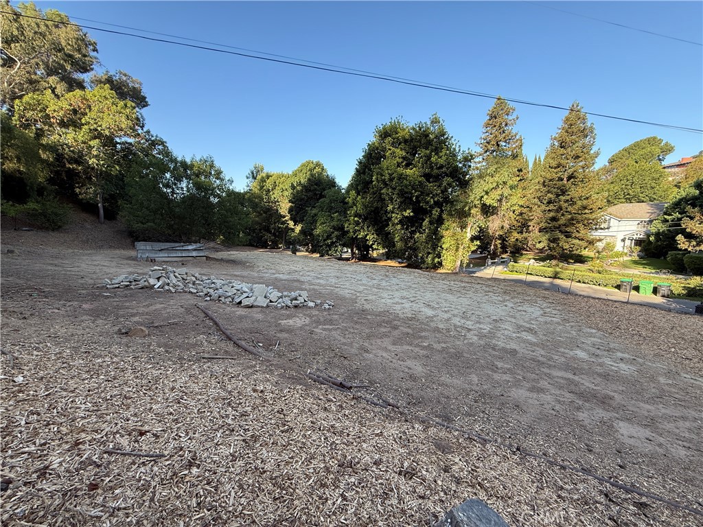 2240 Valle Drive Property Photo 9