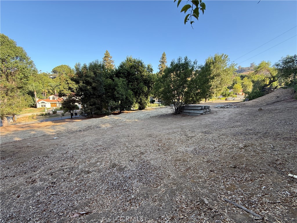 2240 Valle Drive Property Photo 12