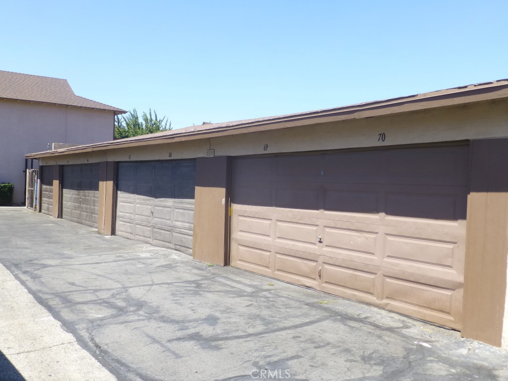 2115 Broden Street Property Photo 5
