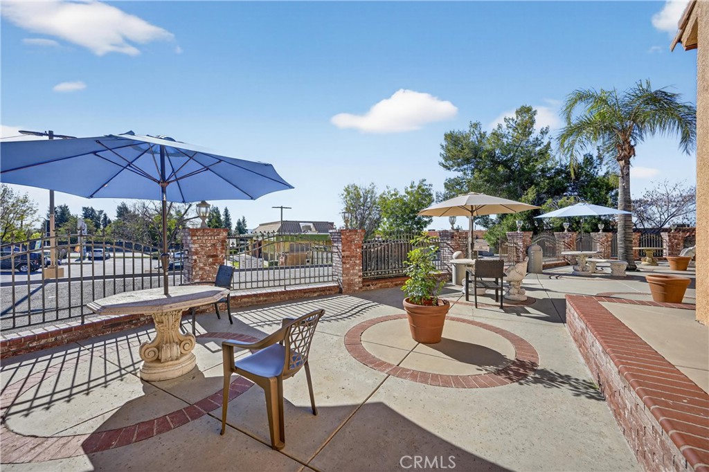 3706 Highland Ave Property Photo 16