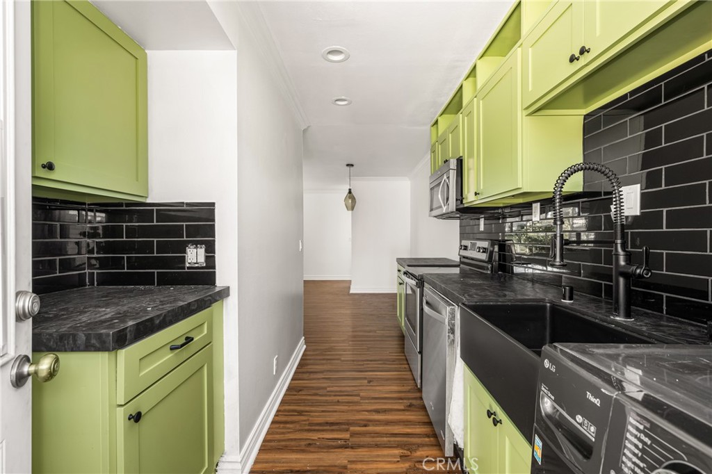 9695 Adams Property Photo 11