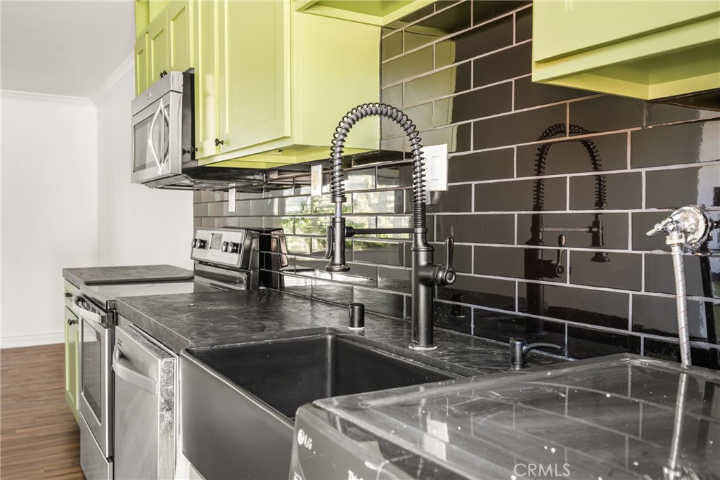 9695 Adams Property Photo 12