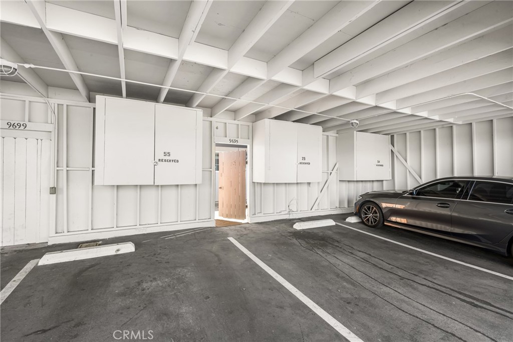 9695 Adams Property Photo 18