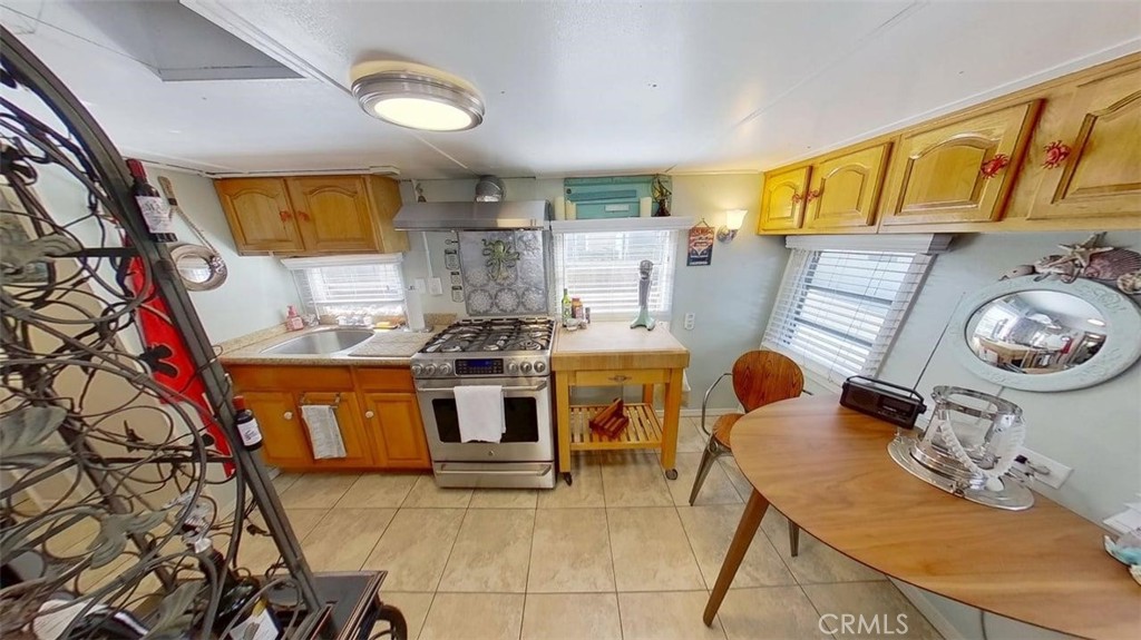 85 Riversea Road Property Photo 8