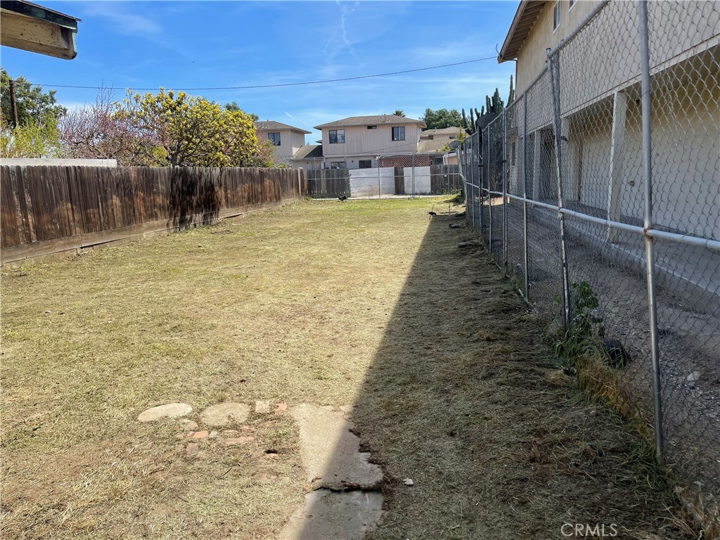 717 Oak Avenue Property Photo 6