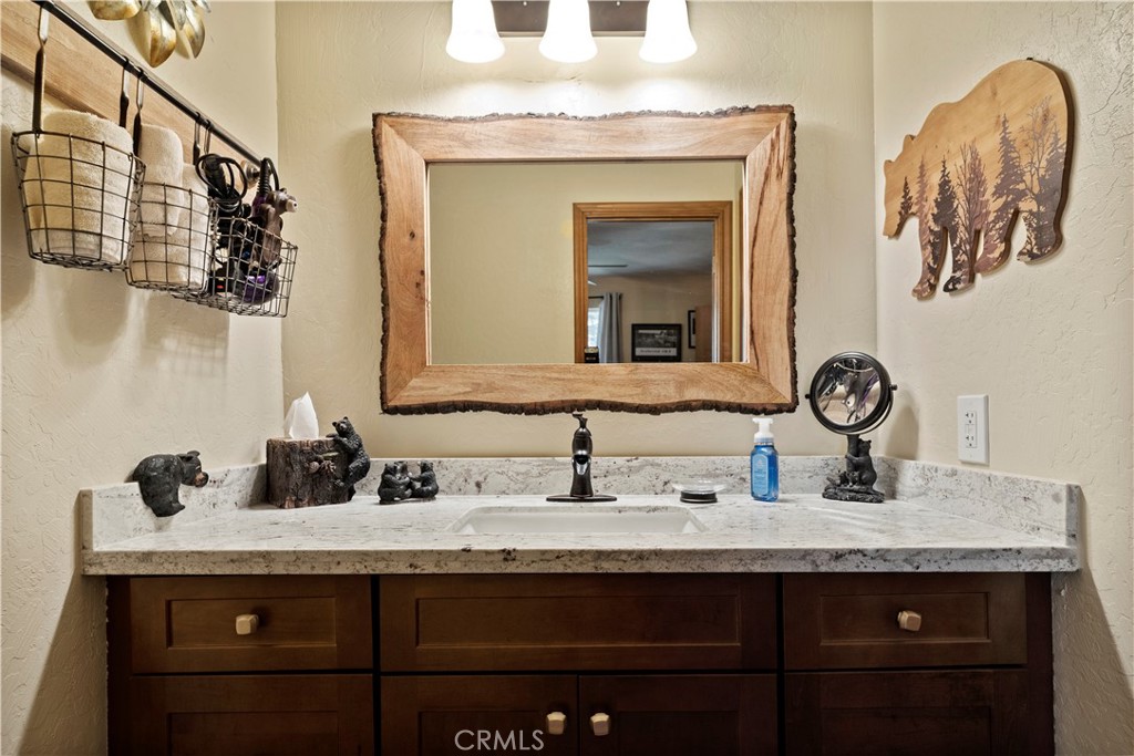 615 Wellesley Property Photo 13