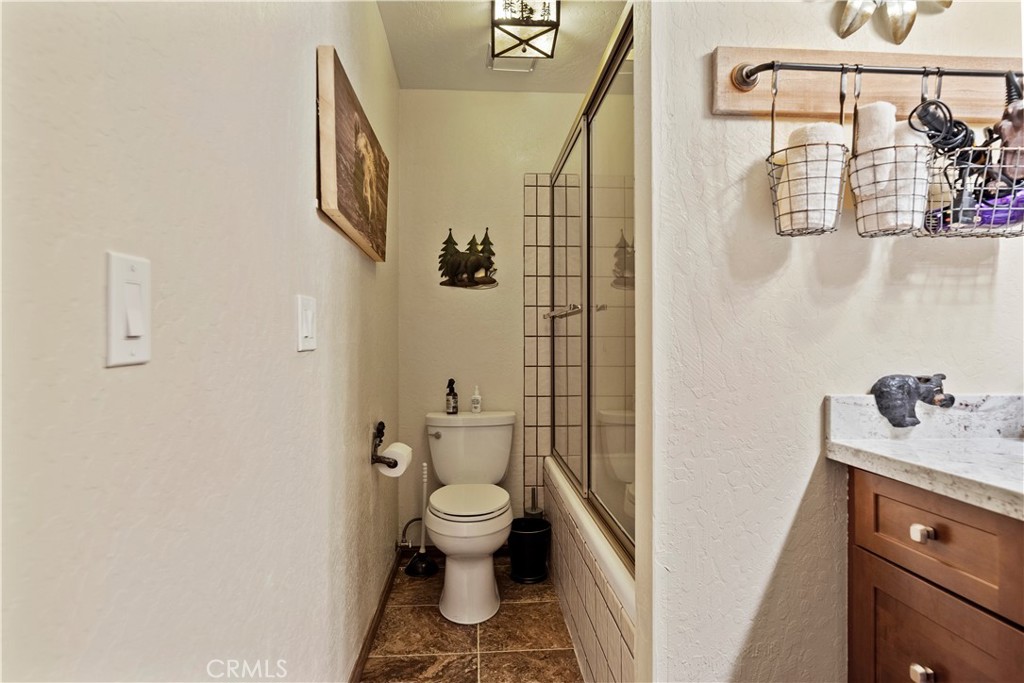 615 Wellesley Property Photo 16