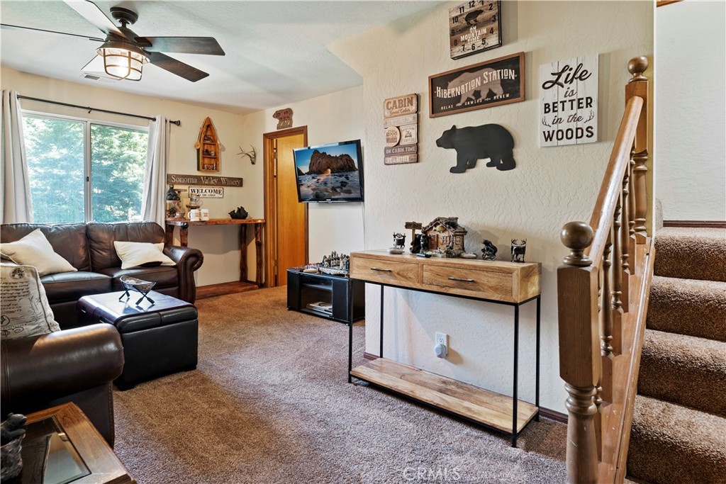 615 Wellesley Property Photo 19