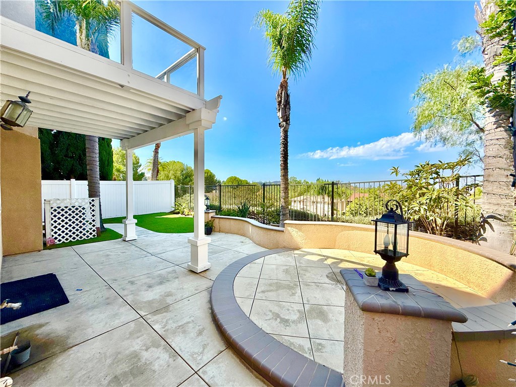 937 S Nicole Way Property Photo 4