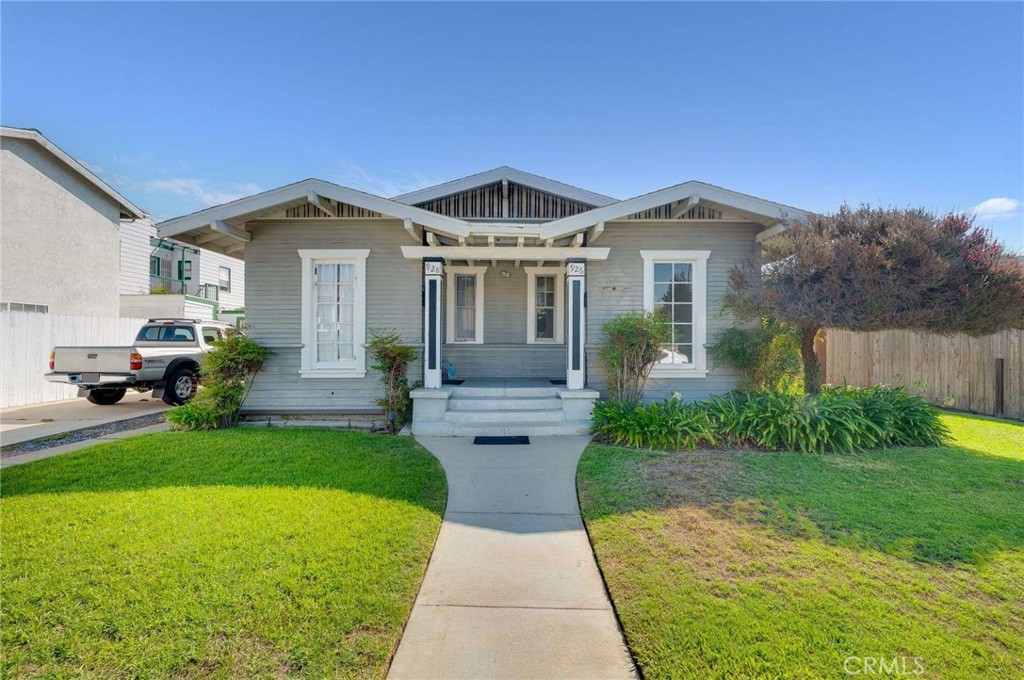 926 Newport Avenue 1 Property Photo 1