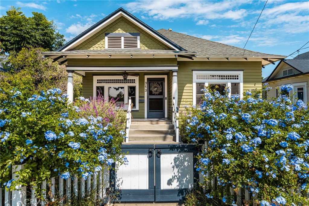 313 E Palmyra Property Photo 1