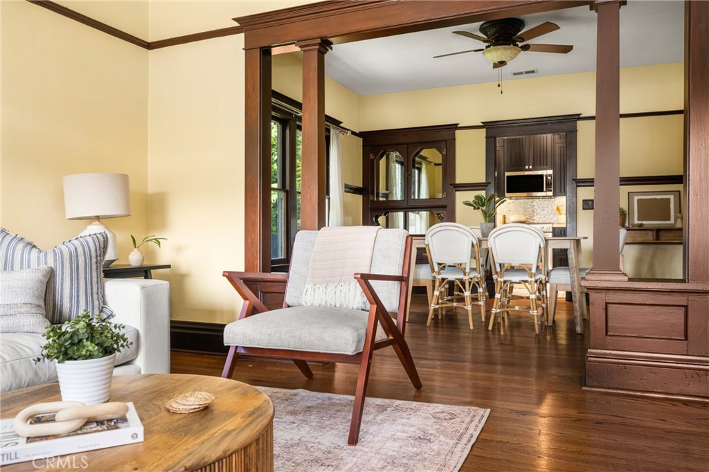 313 E Palmyra Property Photo 5