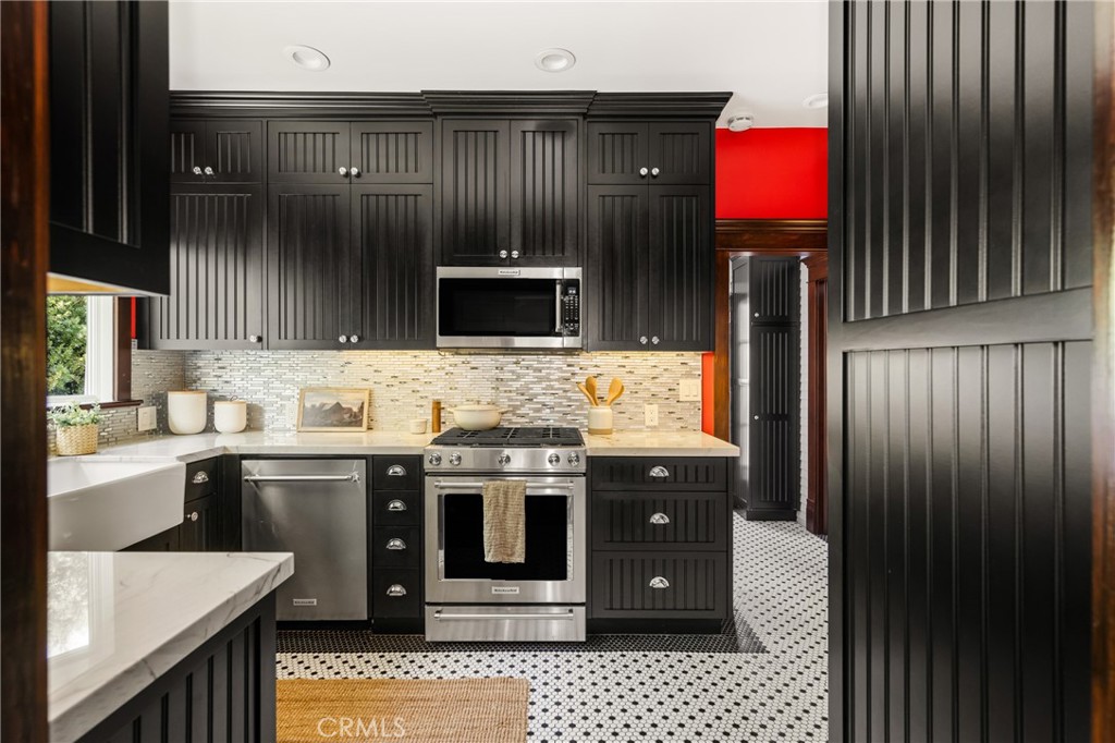 313 E Palmyra Property Photo 19