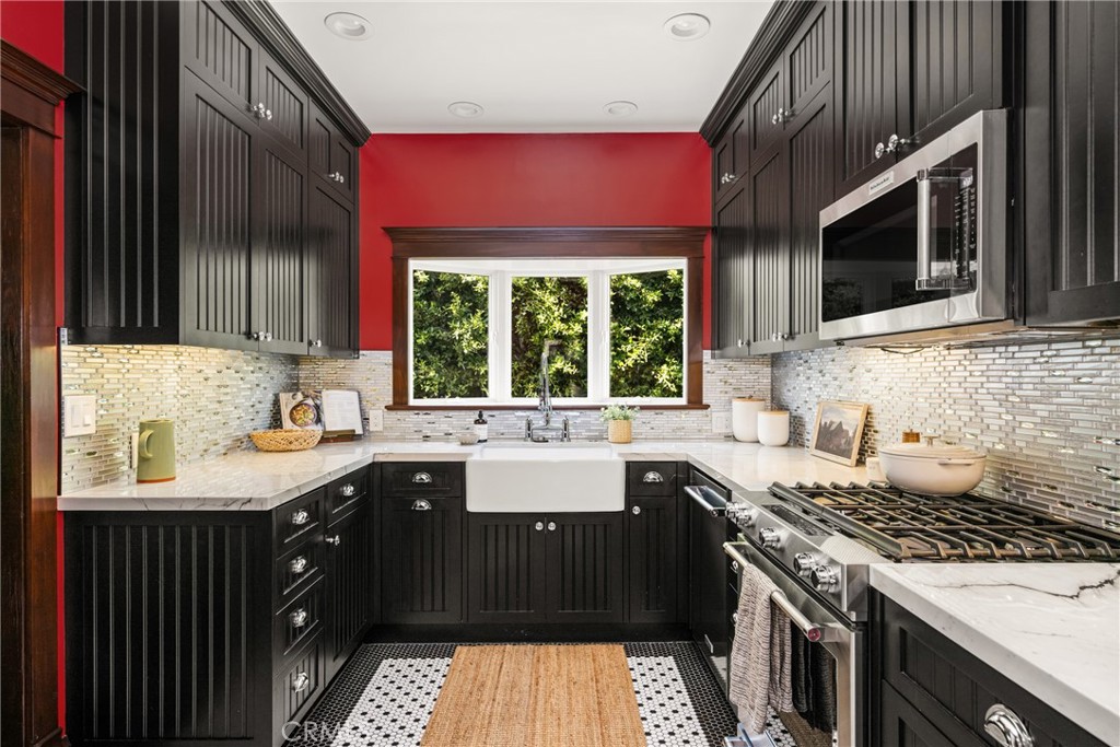 313 E Palmyra Property Photo 21