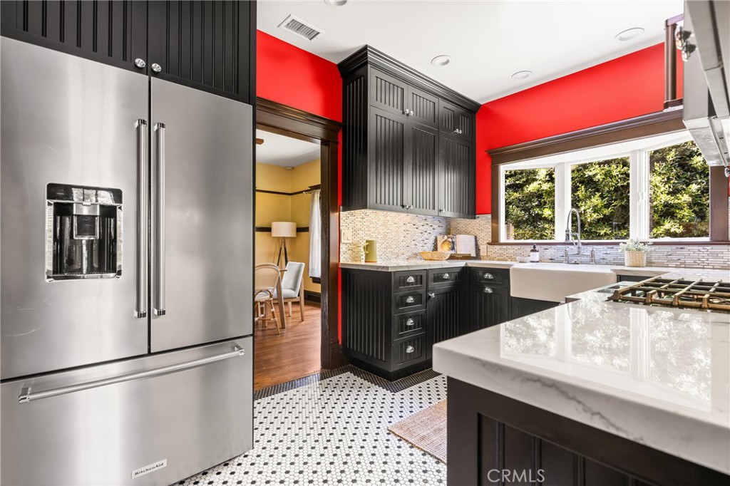 313 E Palmyra Property Photo 23