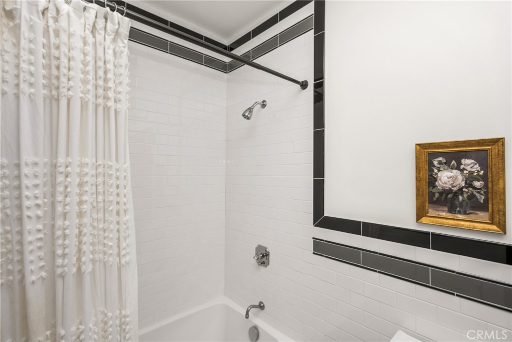 313 E Palmyra Property Photo 31