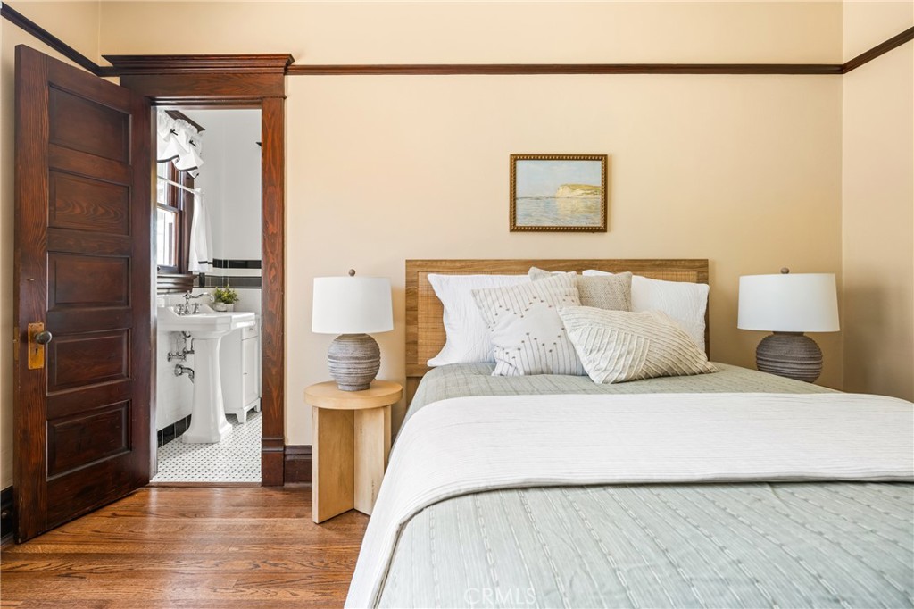 313 E Palmyra Property Photo 34