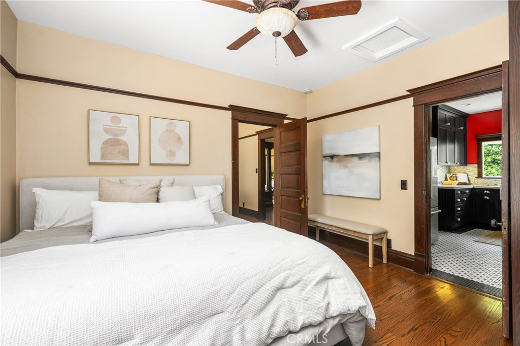 313 E Palmyra Property Photo 37