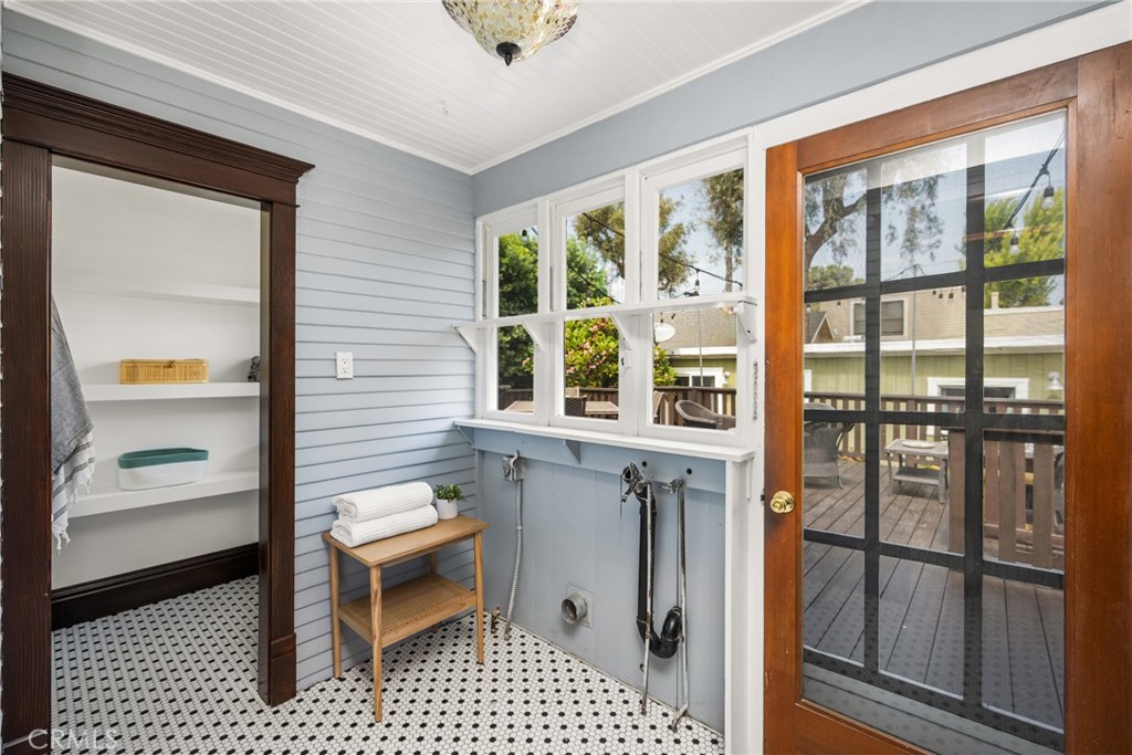 313 E Palmyra Property Photo 42