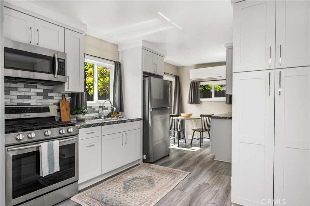 313 E Palmyra Property Photo 52