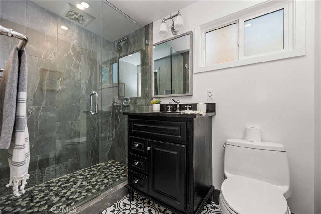 313 E Palmyra Property Photo 56