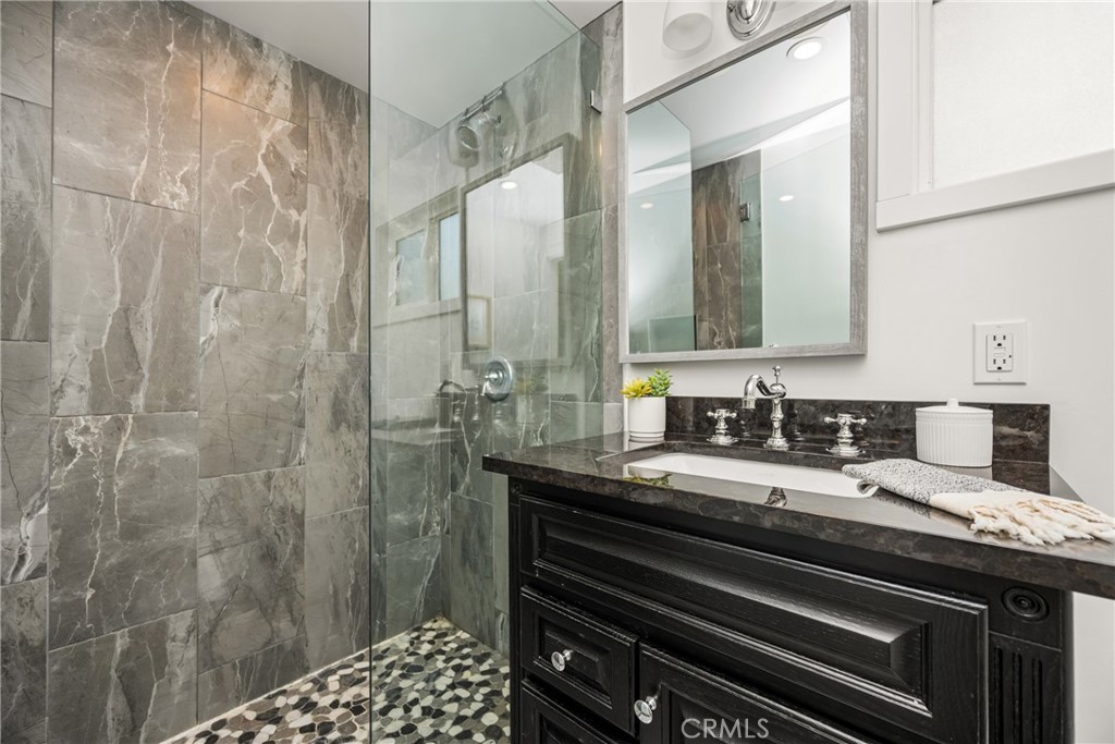 313 E Palmyra Property Photo 57