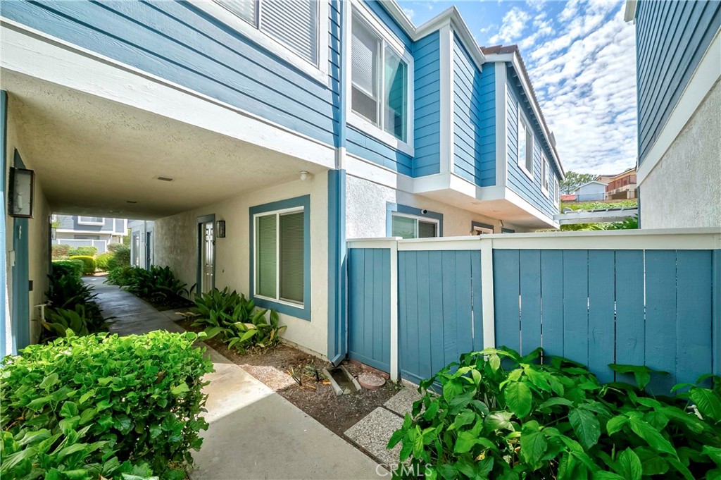 24161 High Knob C Property Photo 4