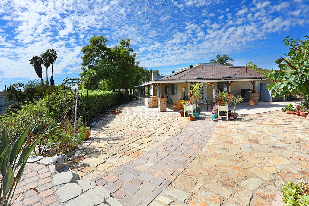 1800 Yermo Place Property Photo 19