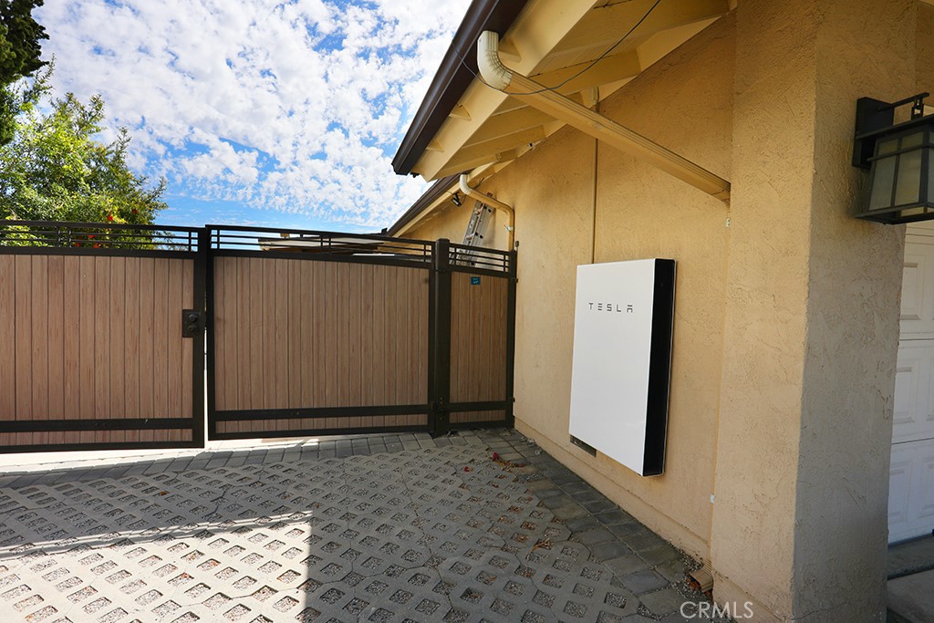 1800 Yermo Place Property Photo 25