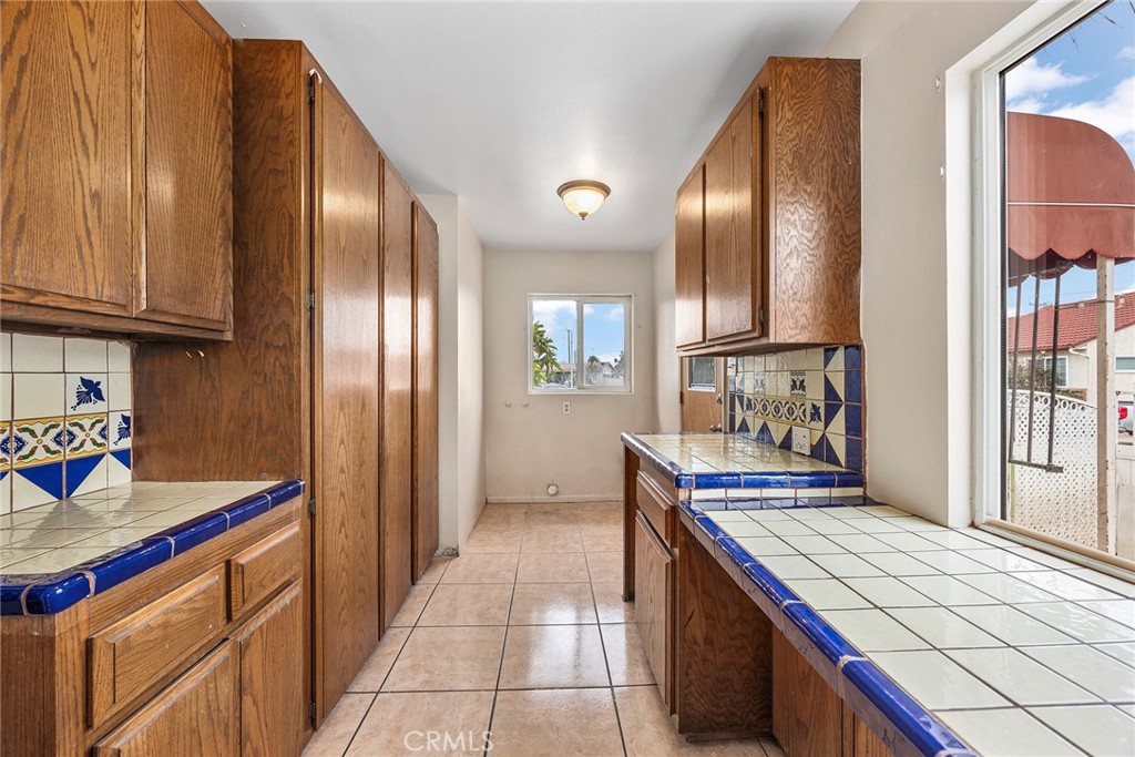 740 Albee Property Photo 5