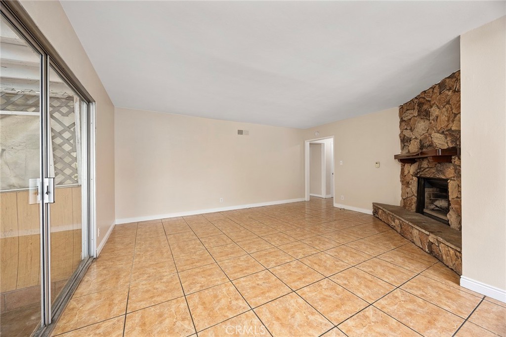 740 Albee Property Photo 8