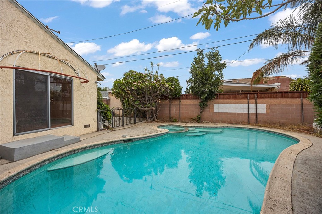 740 Albee Property Photo 28