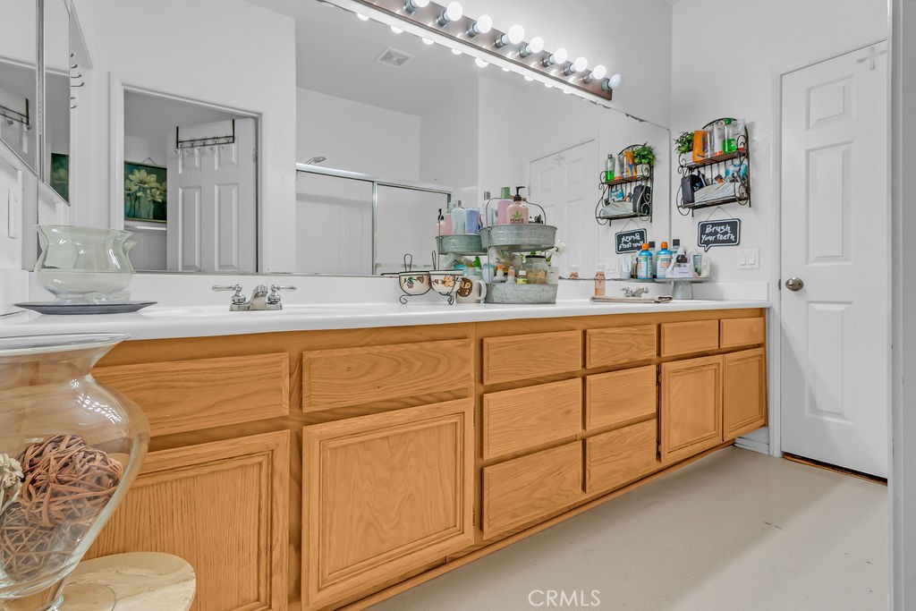 1096 Casandra Property Photo 27
