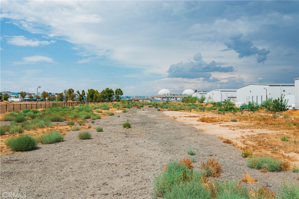 24 Malbert Property Photo 8