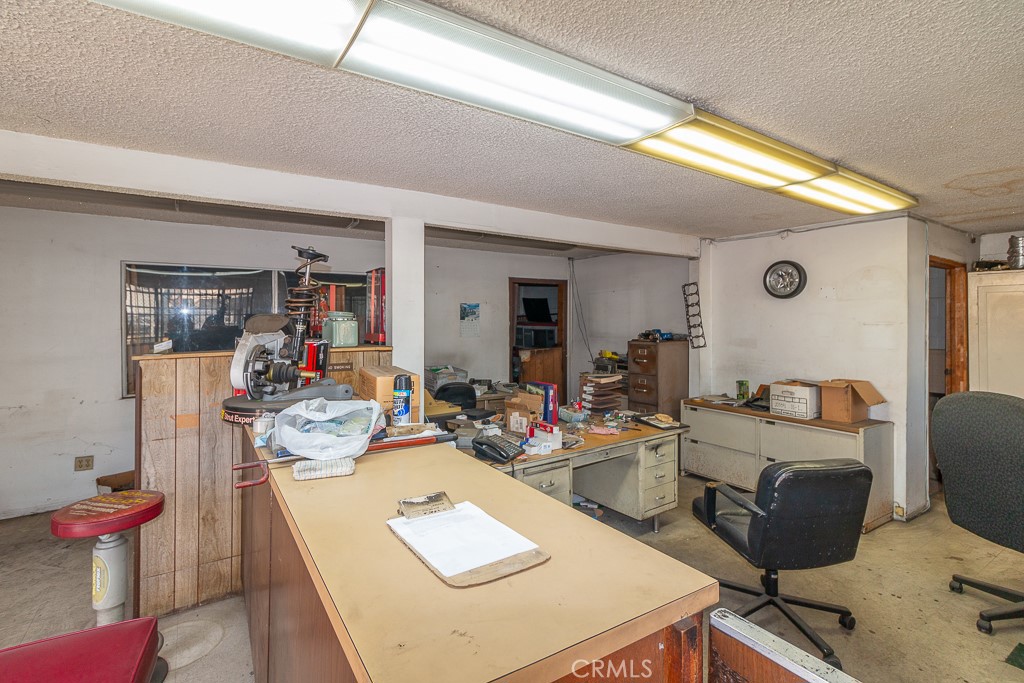 1244 S Atlantic Property Photo 17