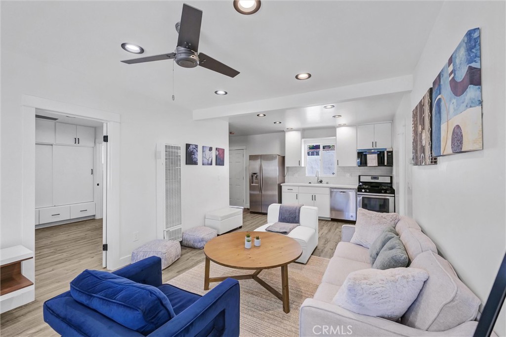 304 S Lorena Property Photo 9