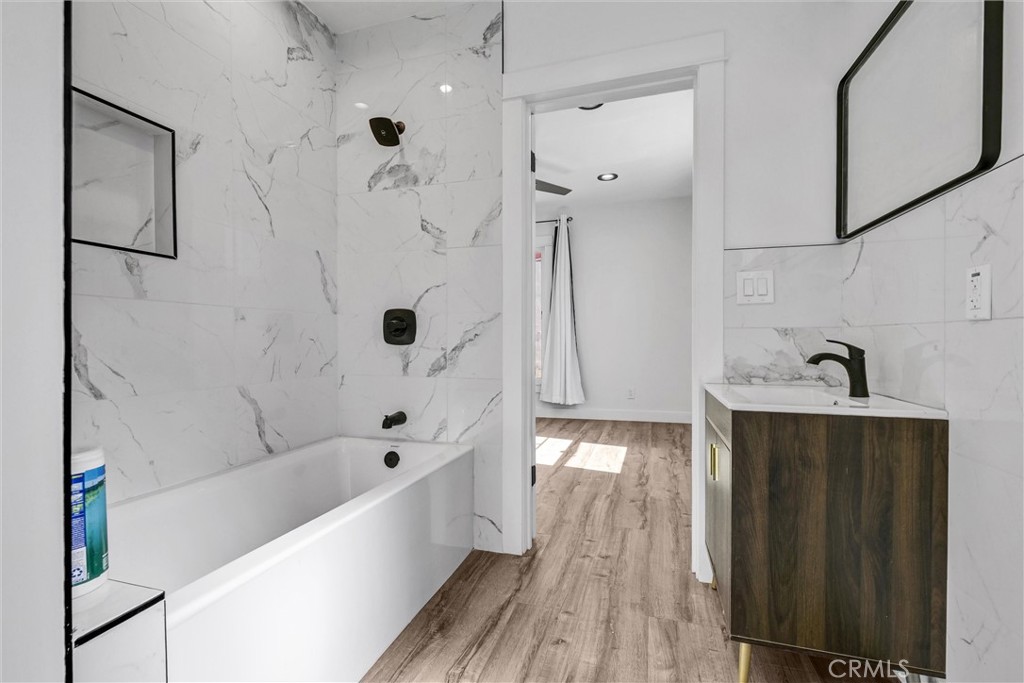 304 S Lorena Property Photo 16